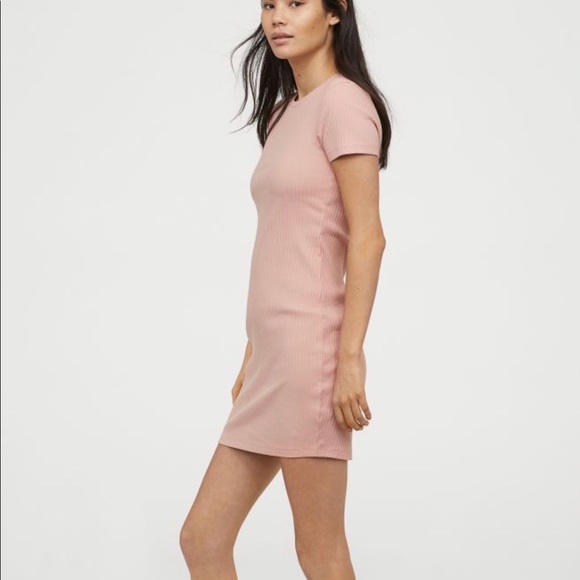 H&M Dresses & Skirts - H&M Powder Pink Ribbed Bodycon Dress